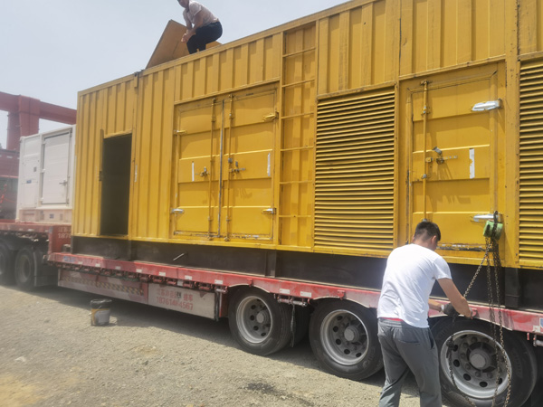 潍坊发电机出租100KW发电机需要什么规格的电缆线？