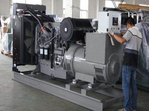 潍坊柴油发电机组和储能设备配合使用的案例