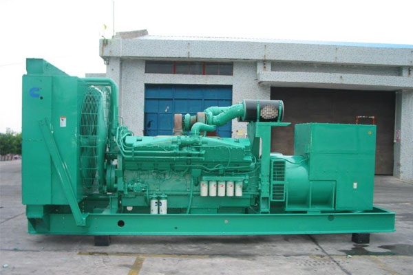 潍坊工厂发电机应急发电时如何更准确地检查发电机状态？