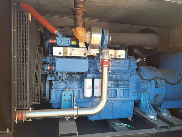 潍坊燃油消耗率与进气温度的具体关系是什么？